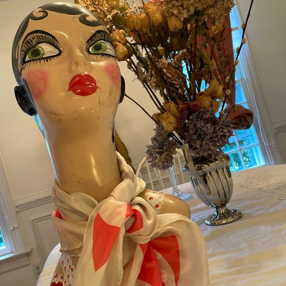 LEO NARDUCCI 100% silk scarf with coral abstract print. Made in Japan - Picture 9 of 16